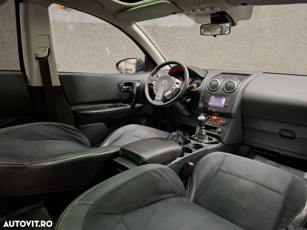 Nissan Qashqai+2 - 6
