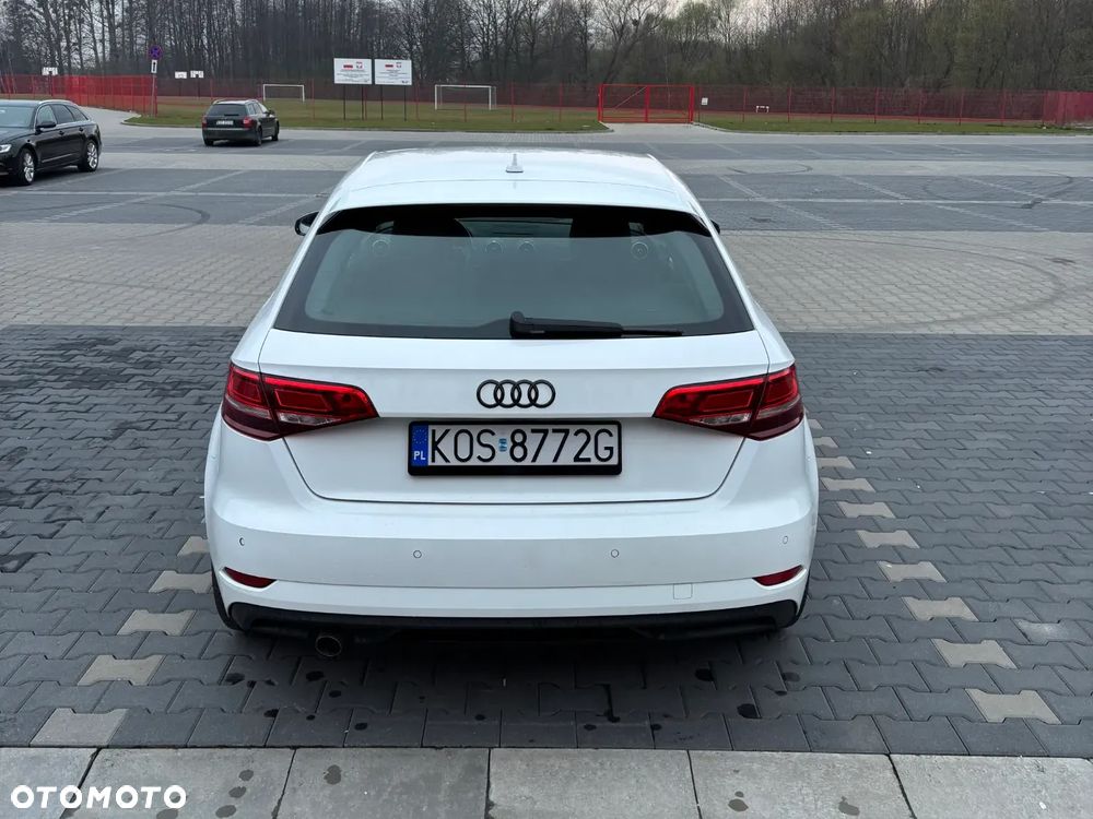 Audi A3 Sportback 1.6 TDI - 5