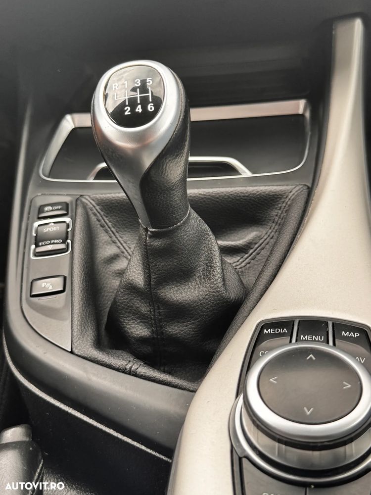 BMW Seria 1 - 18