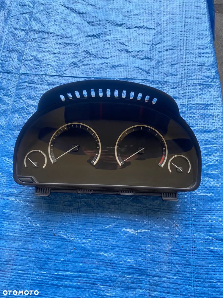 BMW F10 F11 3.0D AUTOMAT LIFT LICZNIK LICZNIKI ZEGARY PRĘDKOŚCIOMIERZ 9342807 9342807-02  0263715187 EUROPA - 1