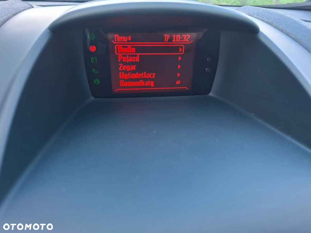 Ford Fiesta 1.6 TDCi Champions Edition - 17