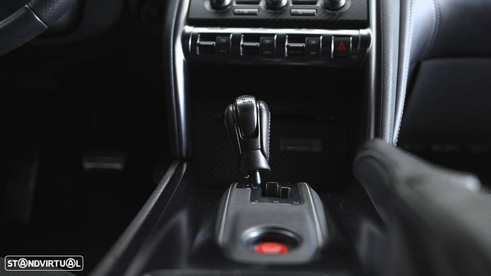 Nissan GT-R 3.8 V6 Black Edition - 51