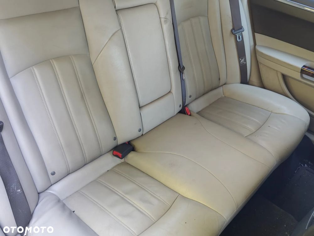Chrysler 300C - 6