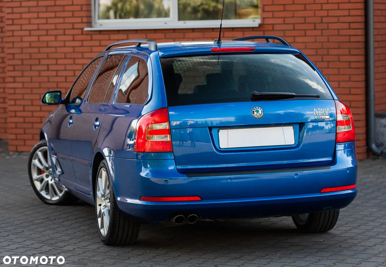 Skoda Octavia Combi 2.0 TSI RS - 8