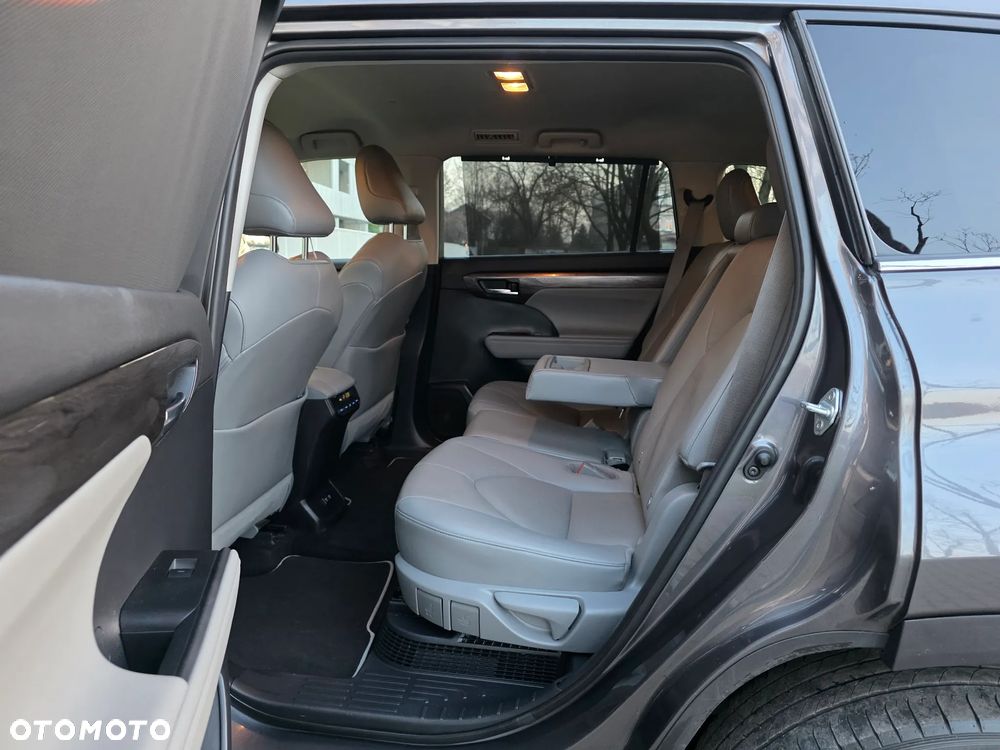 Toyota Highlander 2.5 Hybrid Prestige - 22