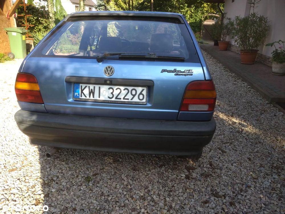 Volkswagen Polo Coupe 1.3 CL - 3