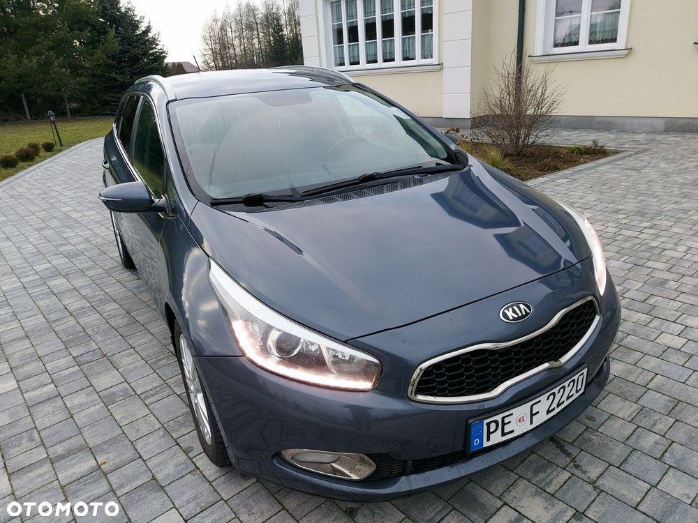 Kia Ceed - 9