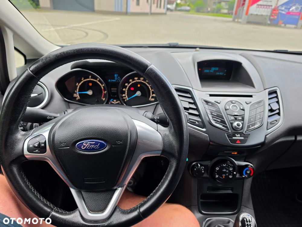 Ford Fiesta 1.25 SYNC Edition - 12