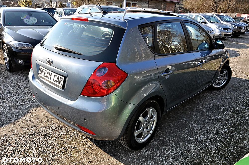 Kia Ceed Cee'd 2.0 Optimum - 11