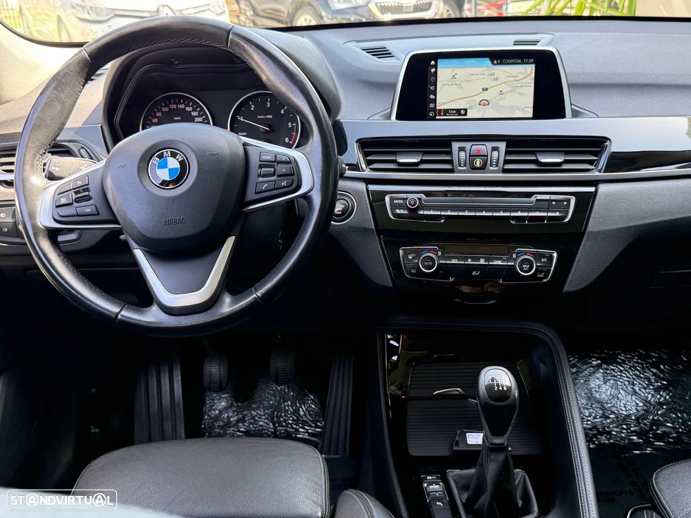 BMW X1 16 d sDrive Line Sport - 23