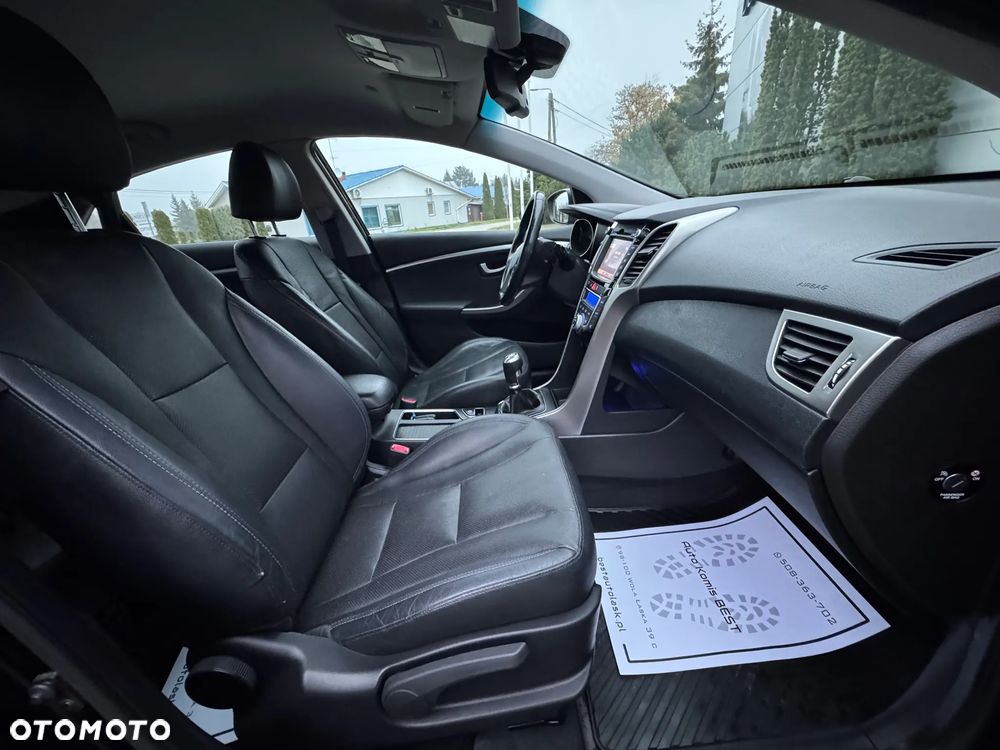 Hyundai i30 1.6 CRDi Premium - 9