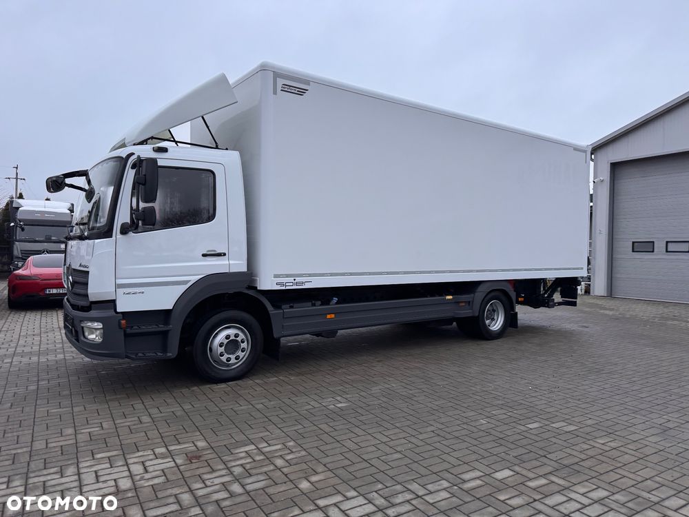 Mercedes-Benz ATEGO - 14