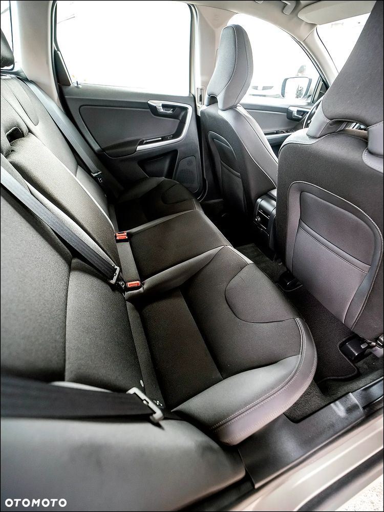 Volvo XC 60 - 34