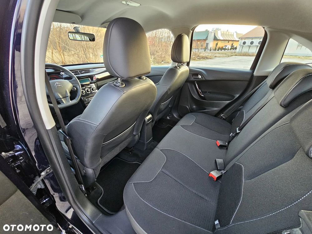 Citroën C3 Pure Tech (VTi) 82 Exclusive - 22