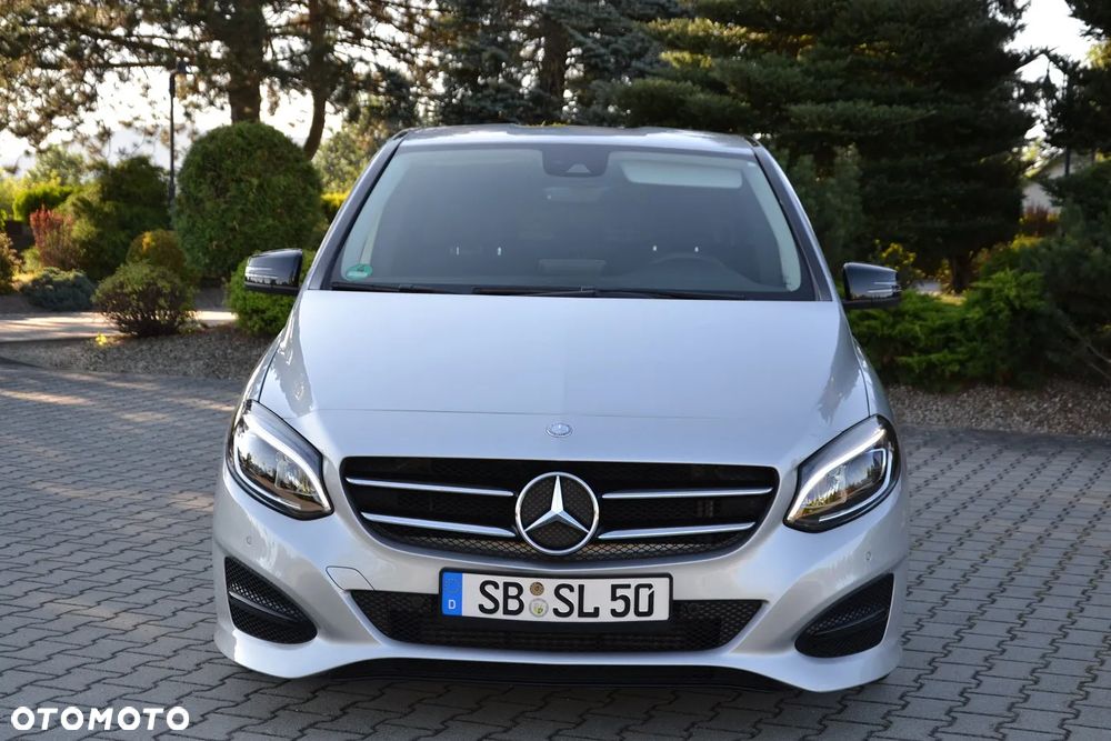 Mercedes-Benz Klasa B 200 7G-DCT UrbanStyle Edition - 2