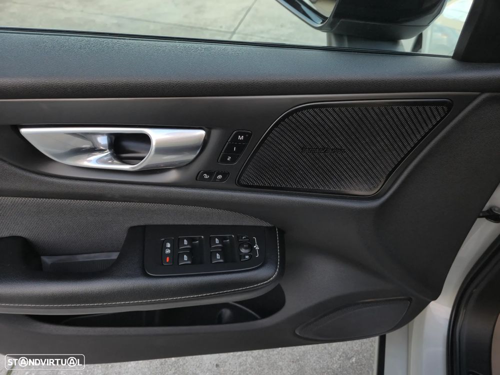 Volvo V60 2.0 T6 AWD TE R-Design - 14