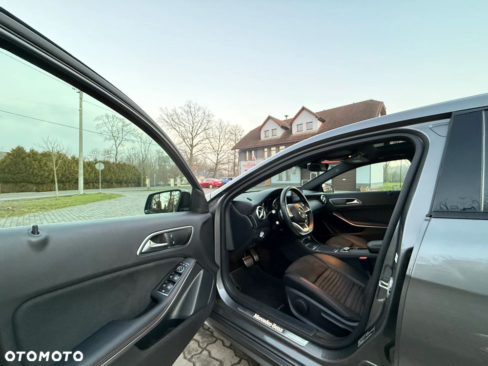 Mercedes-Benz Klasa A 200 7G-DCT AMG Line - 13