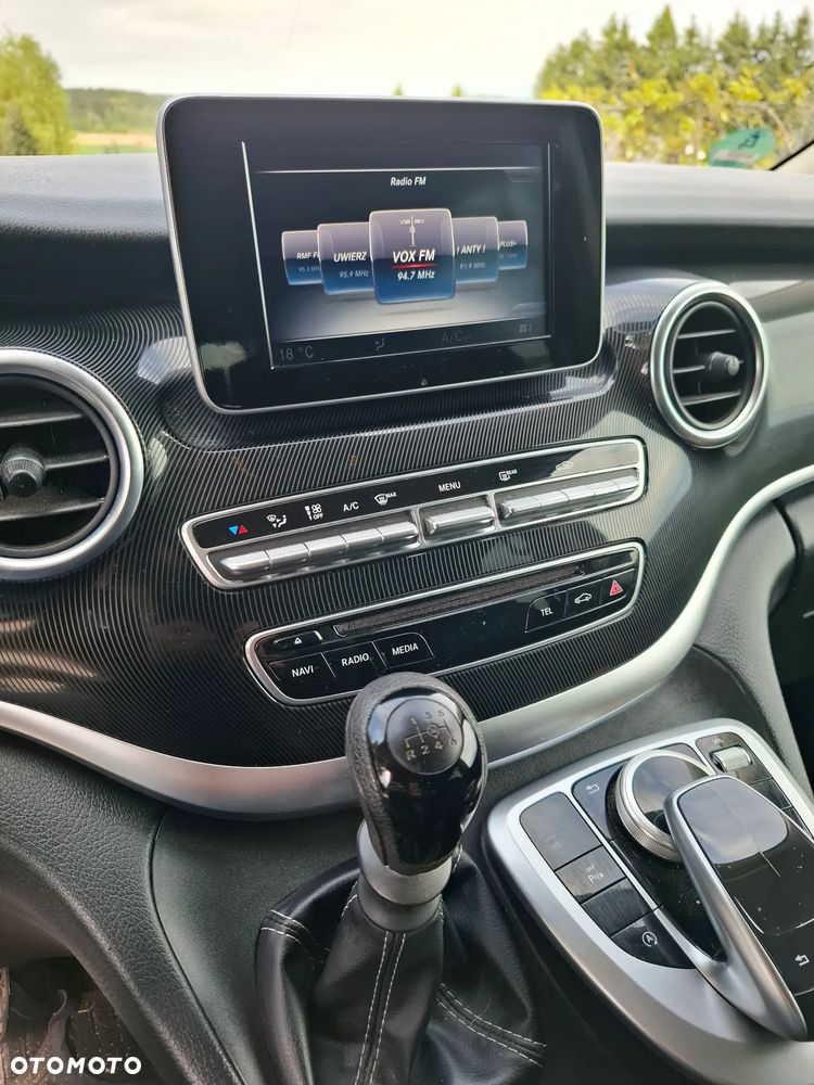 Mercedes-Benz Klasa V 220 CDI - 10