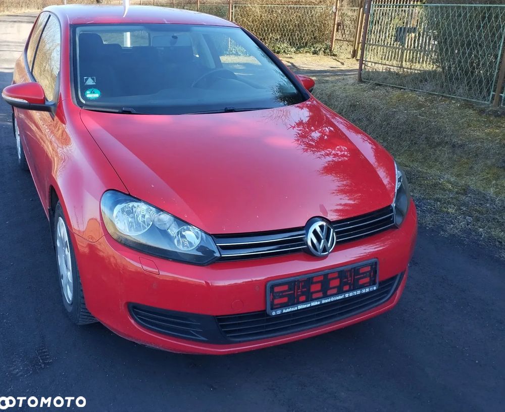 Volkswagen Golf - 1