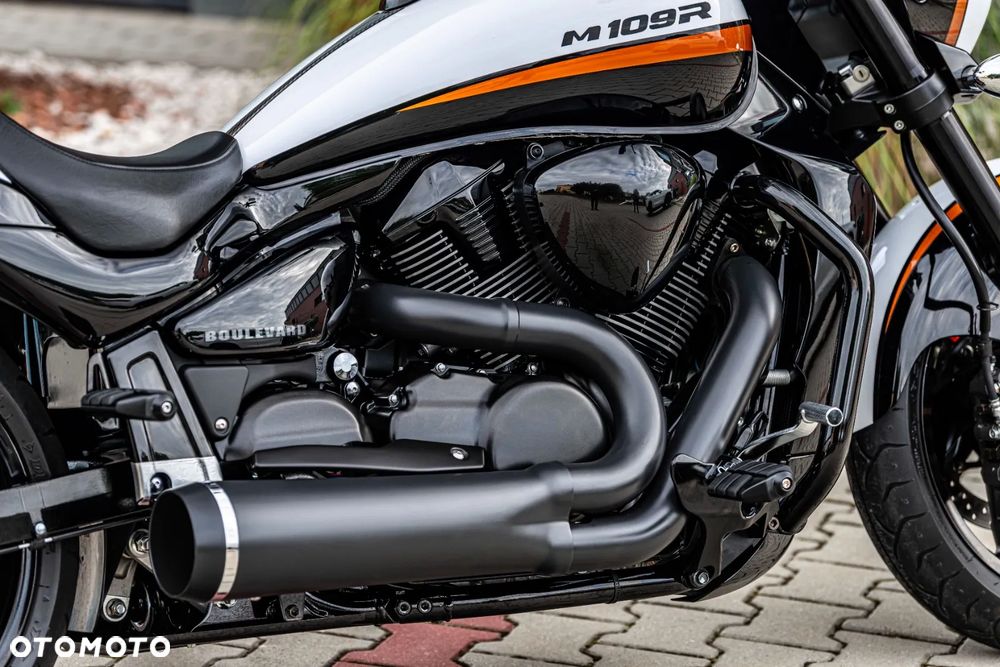 Suzuki Boulevard - 12