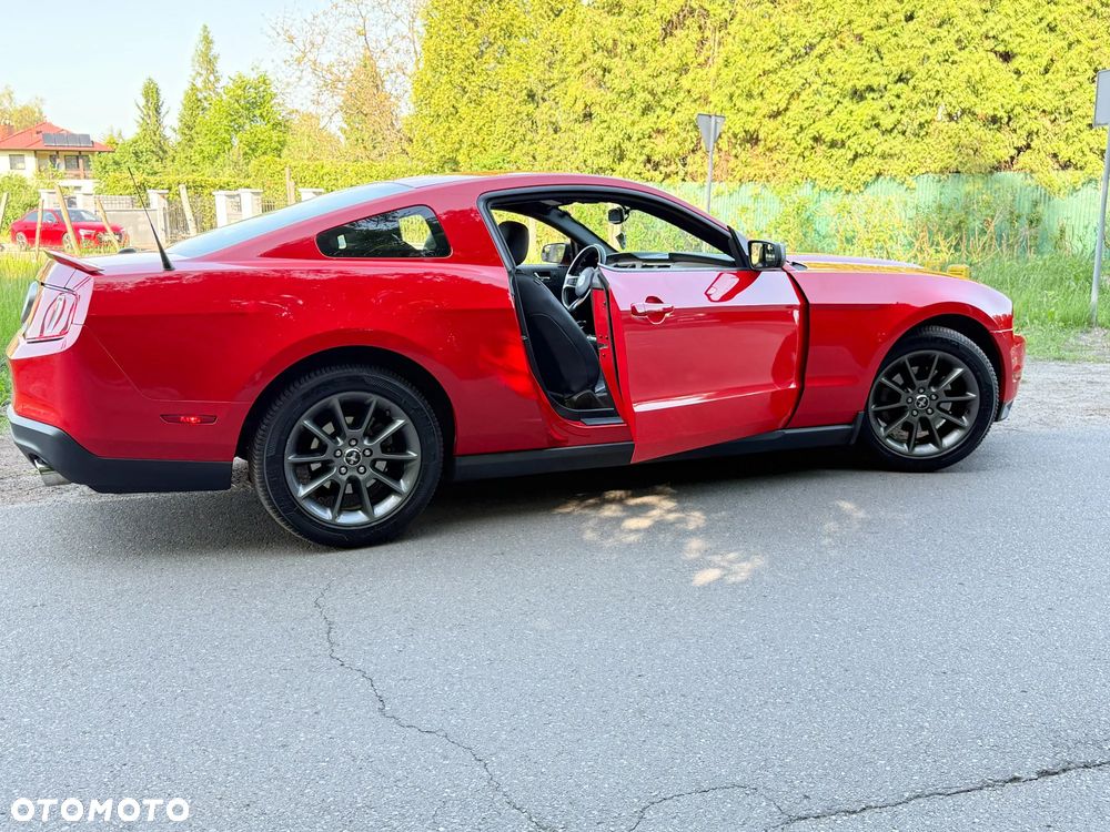 Ford Mustang 3.7 V6 Premium - 2