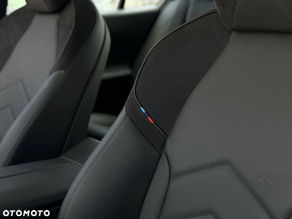 BMW Seria 5 520d xDrive mHEV M Sport - 33