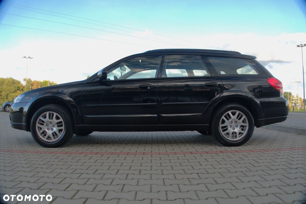 Subaru Outback 2.5 - 10