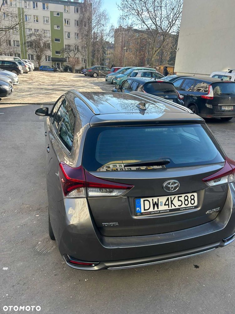 Toyota Auris - 2