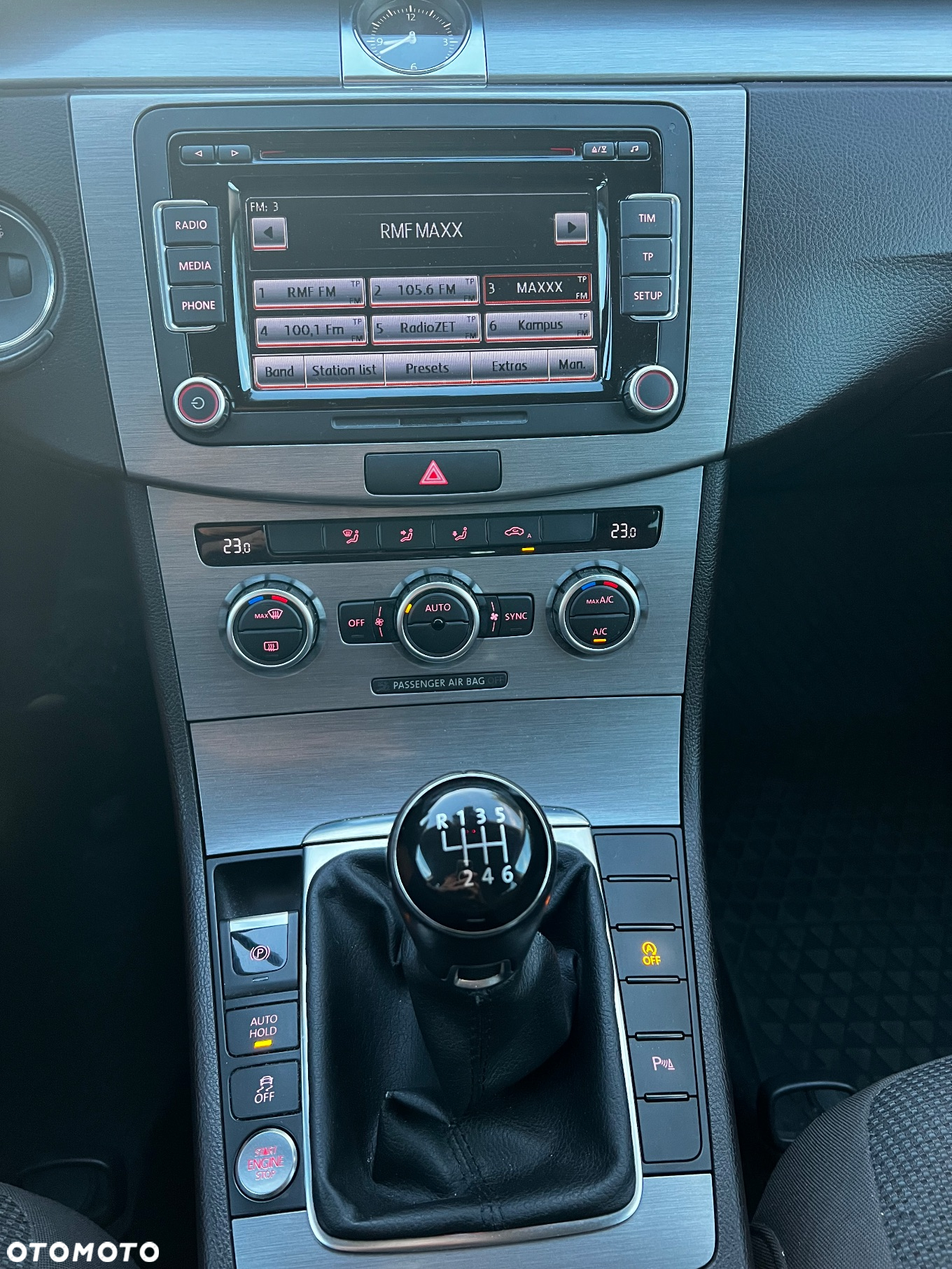 Volkswagen Passat 2.0 TDI DPF Comfortline - 13