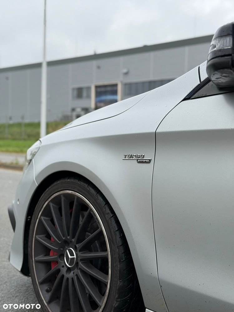 Mercedes-Benz CLA - 5