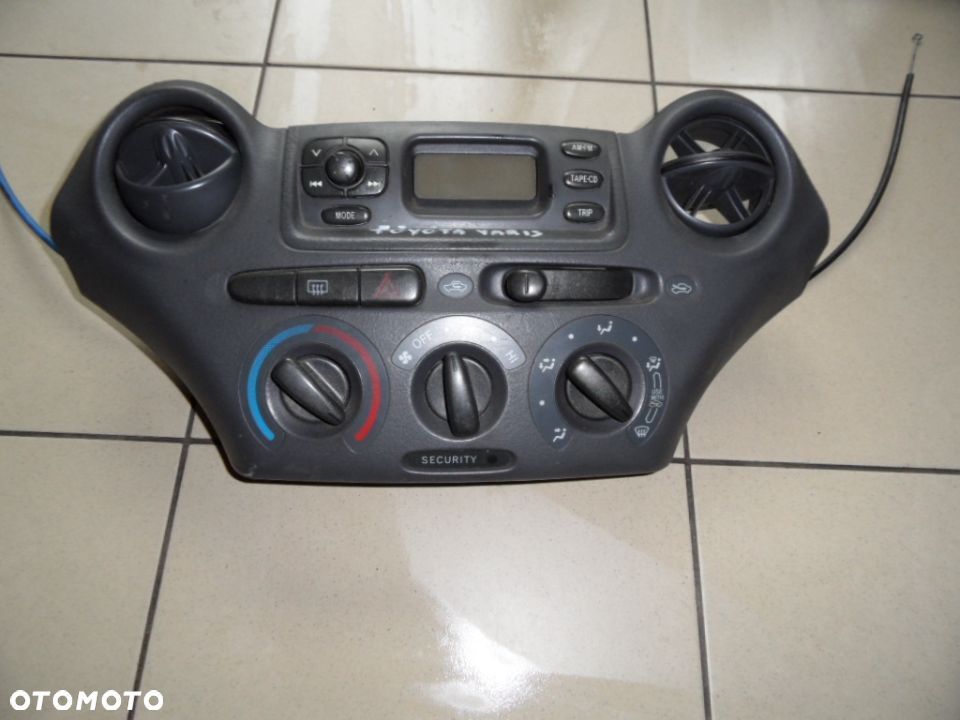 RADIO TOYOTA YARIS I - 1