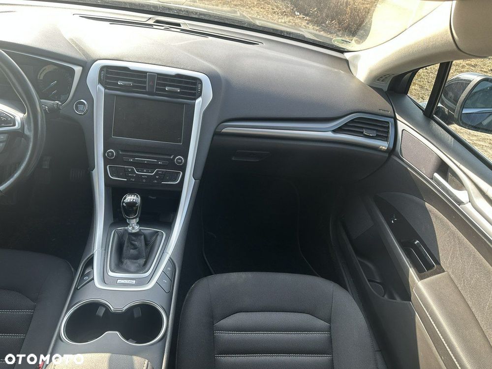 Ford Mondeo - 10
