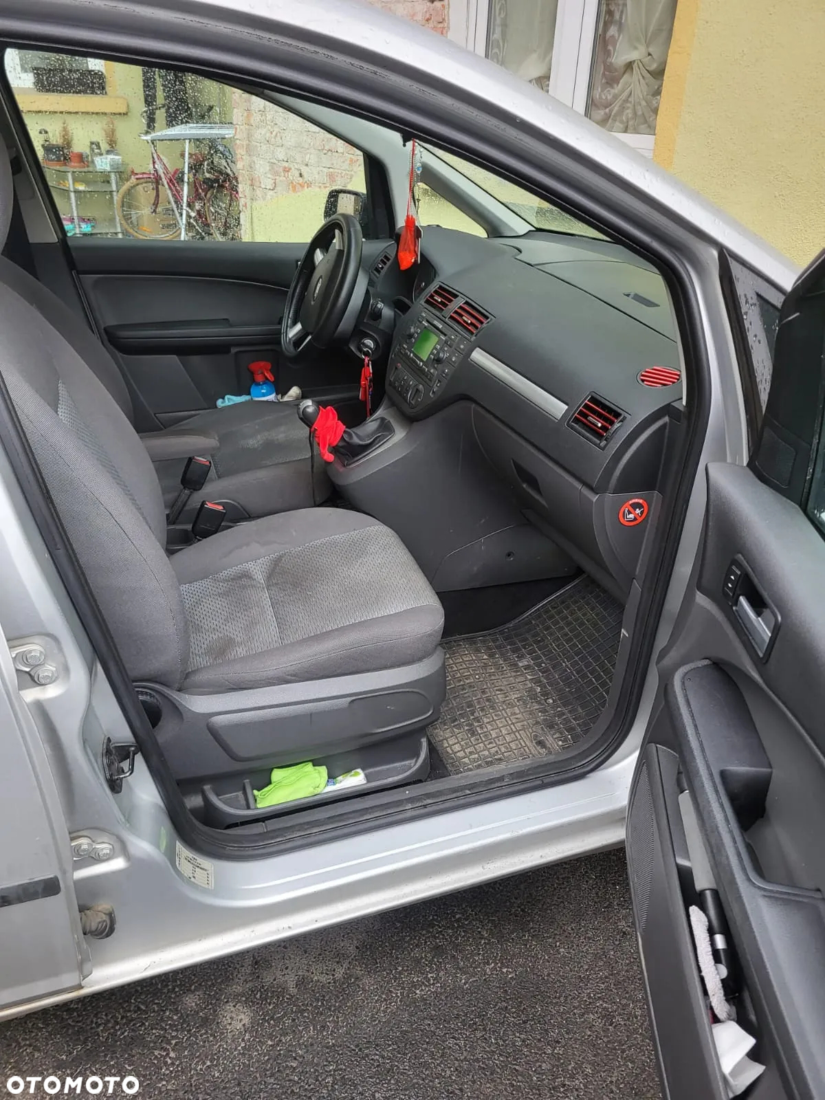 Ford Focus C-Max 1.8 Ambiente - 18