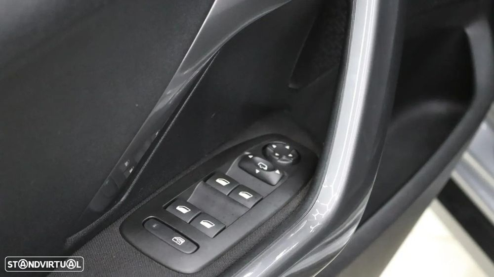 Peugeot 2008 1.5 BlueHDi Style - 15