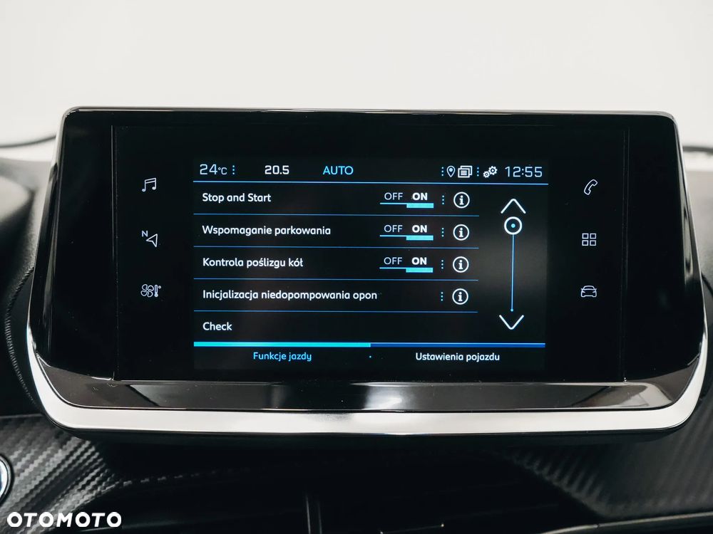 Peugeot 2008 1.5 BlueHDi Allure S&S EAT8 - 29