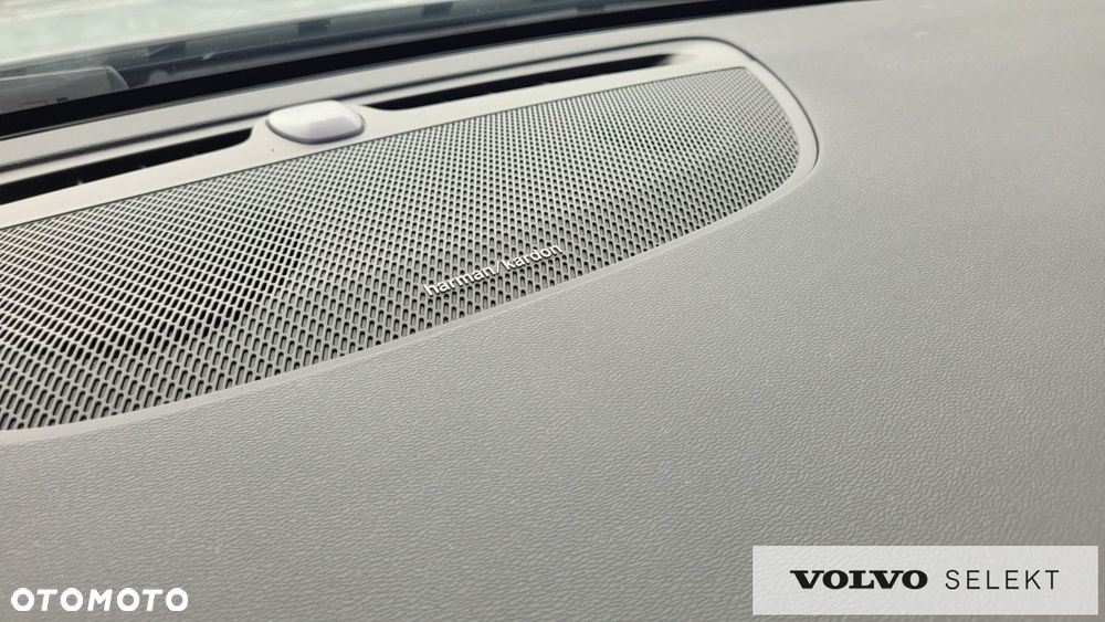 Volvo V60 Cross Country - 25