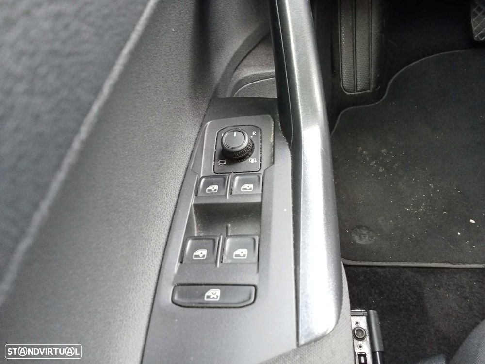 VW Polo 1.0 TSI Life DSG - 17