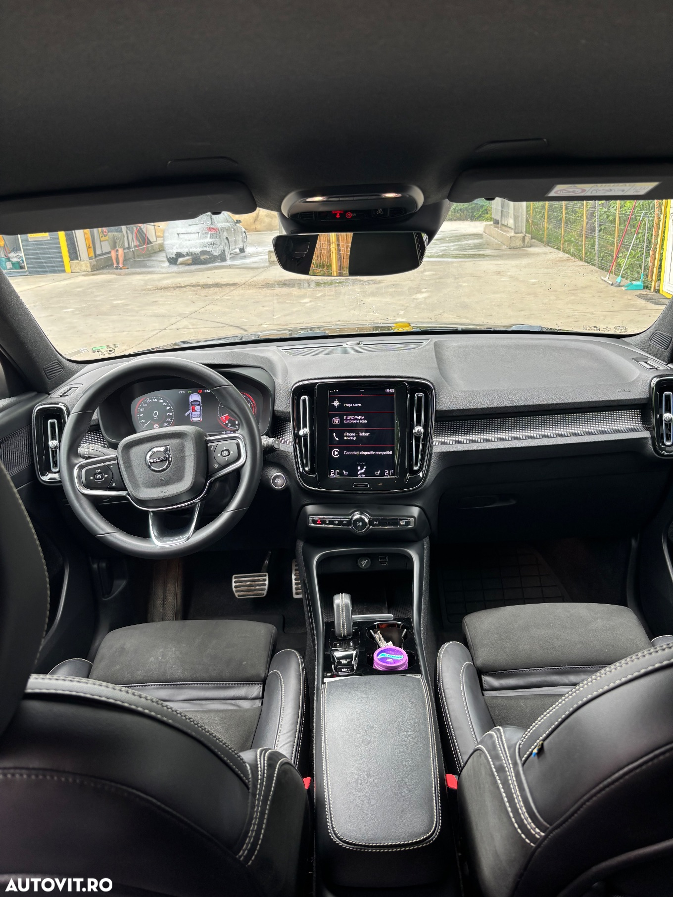 Volvo XC 40 B4 AT8 AWD Mild Hybrid R-Design - 8