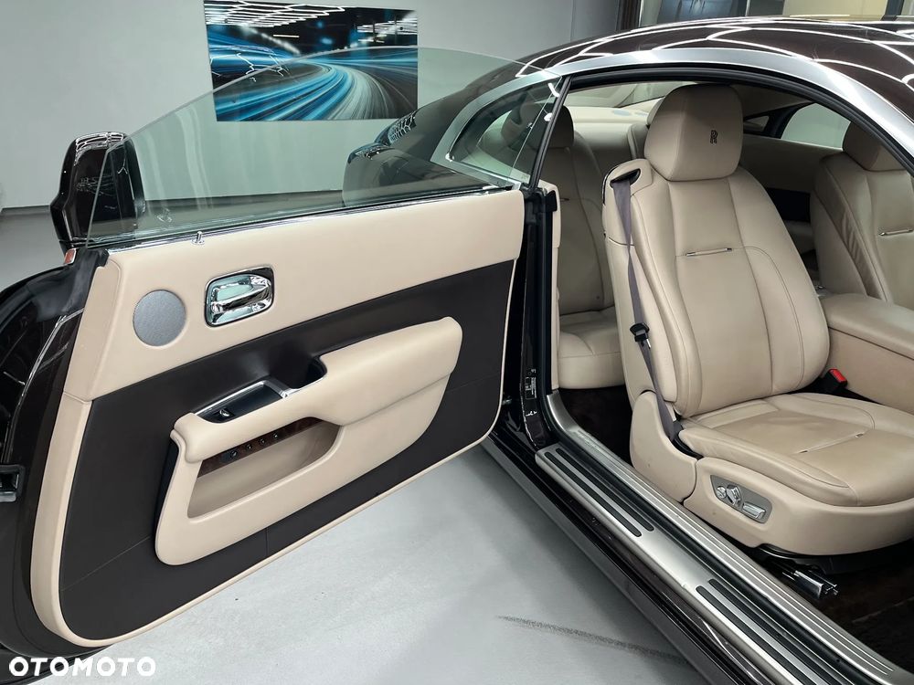 Rolls-Royce Wraith - 16
