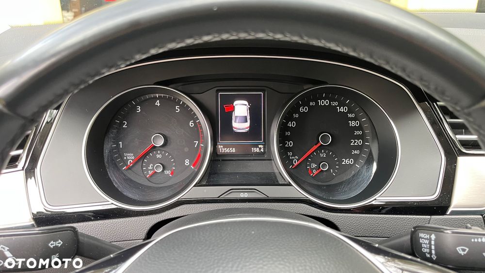 Volkswagen Passat - 5