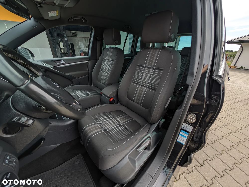 Volkswagen Tiguan 2.0 TDI SCR 4MOTION BlueMotion Technology DSG Lounge Sport & Style - 35
