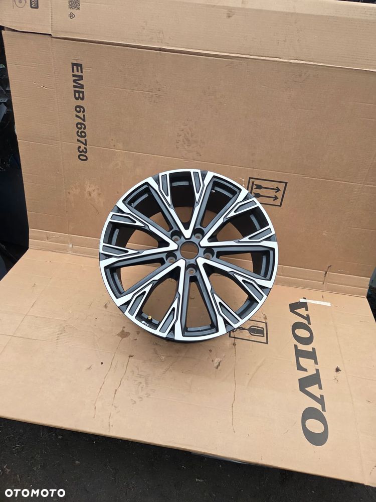 Felga Aluminiowa Audi A6 e-tron RS C9 21 Cali 85E601025AQ E- 9,1/2Jx21H2 ET 63 - 4