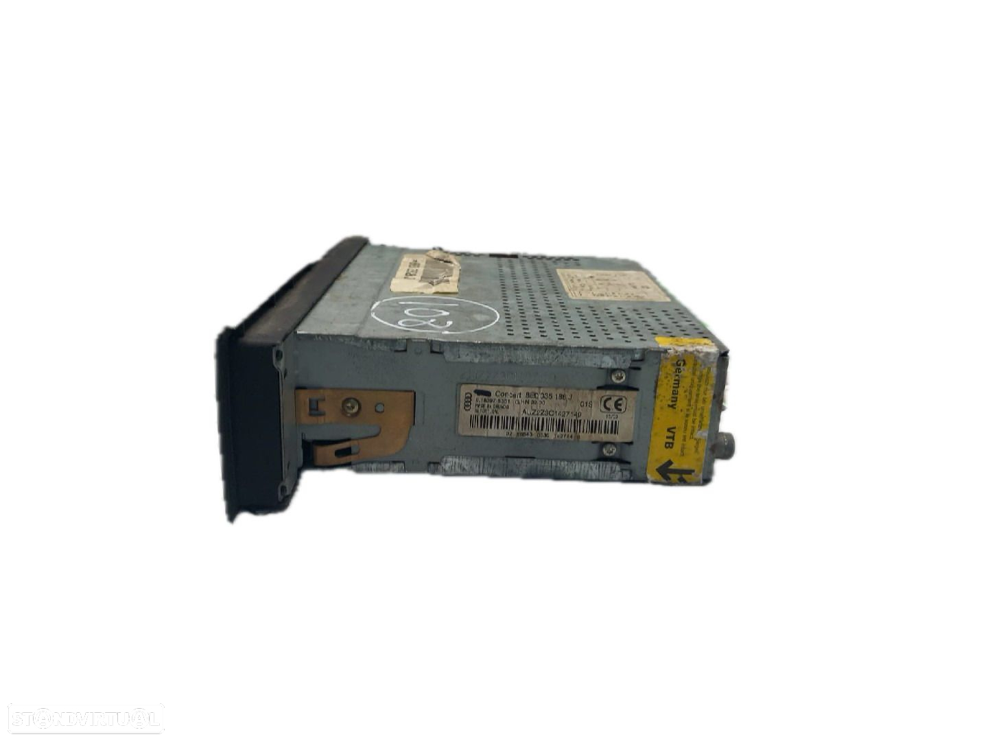 Rádio Audi A4 (8E2, B6) - 3