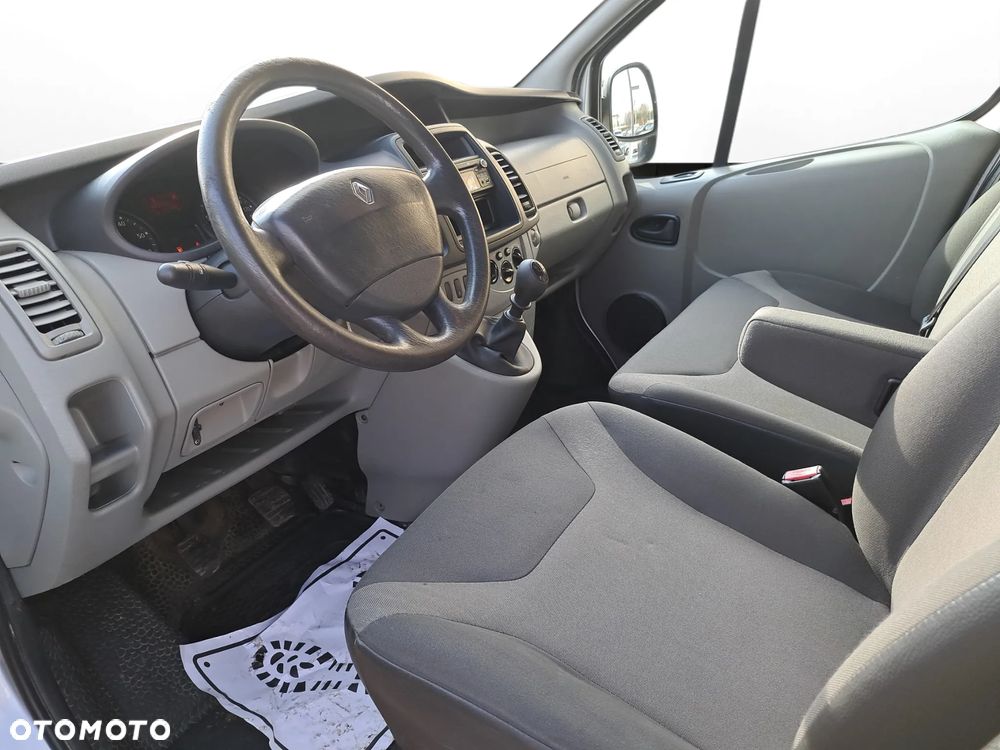 Renault Trafic L2H2 - 11