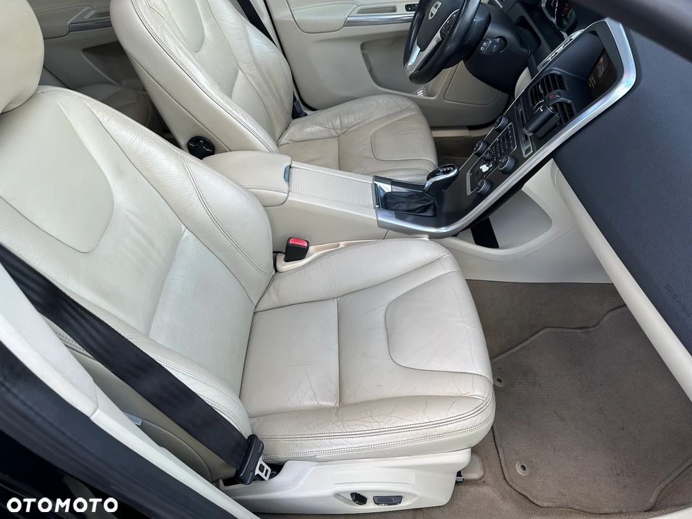 Volvo XC 60 - 29