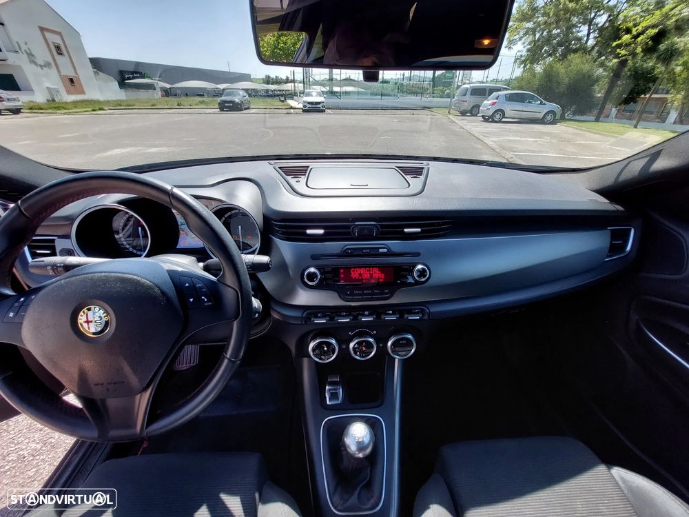 Alfa Romeo Giulietta 1.6 JTDM Veloce - 20