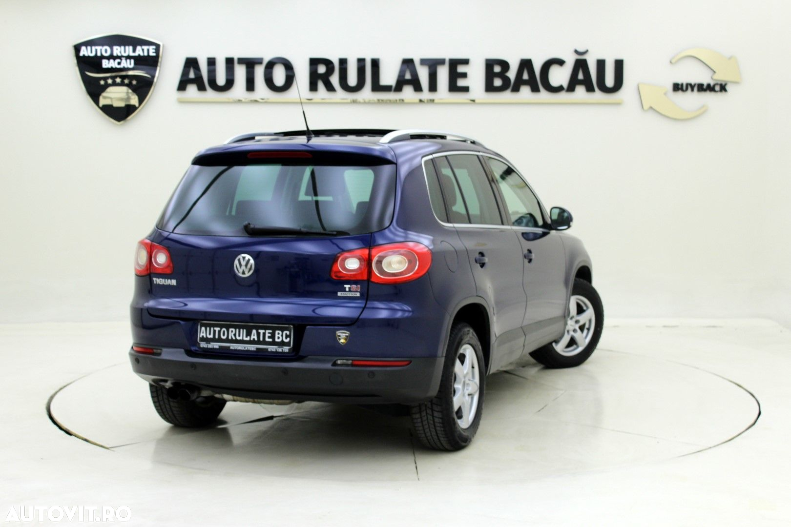Volkswagen Tiguan - 6