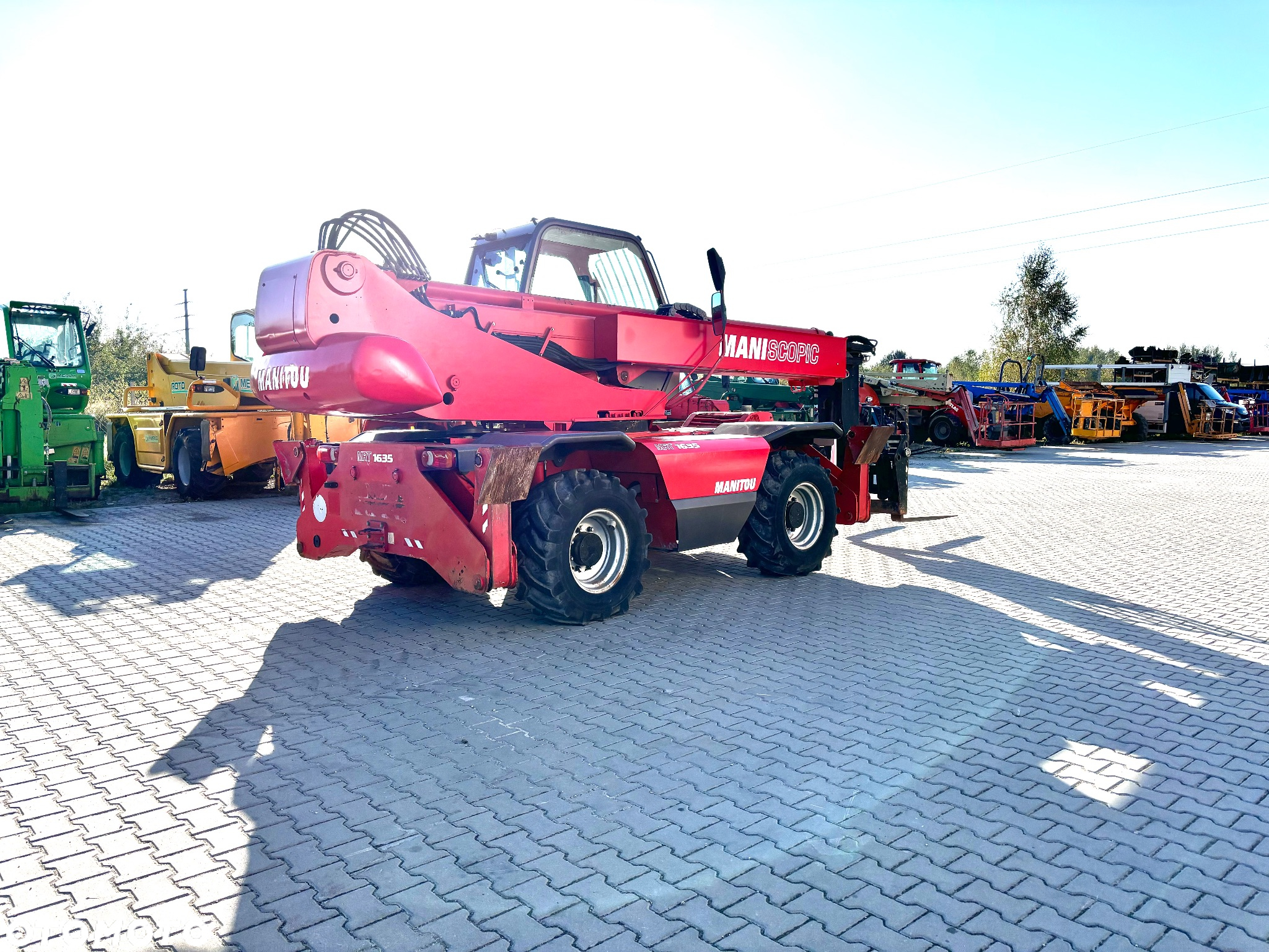 Manitou MRT 1635  Ładowarka teleskopowa obrotowa - 7