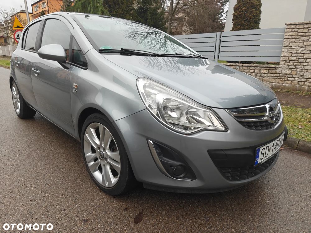 Opel Corsa 1.4 16V Edition - 11