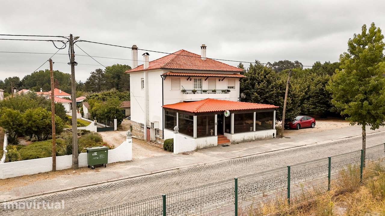 Prédio Misto com Habitação, Restaurante e Jogos Santa Casa - Grande imagem: 3/44